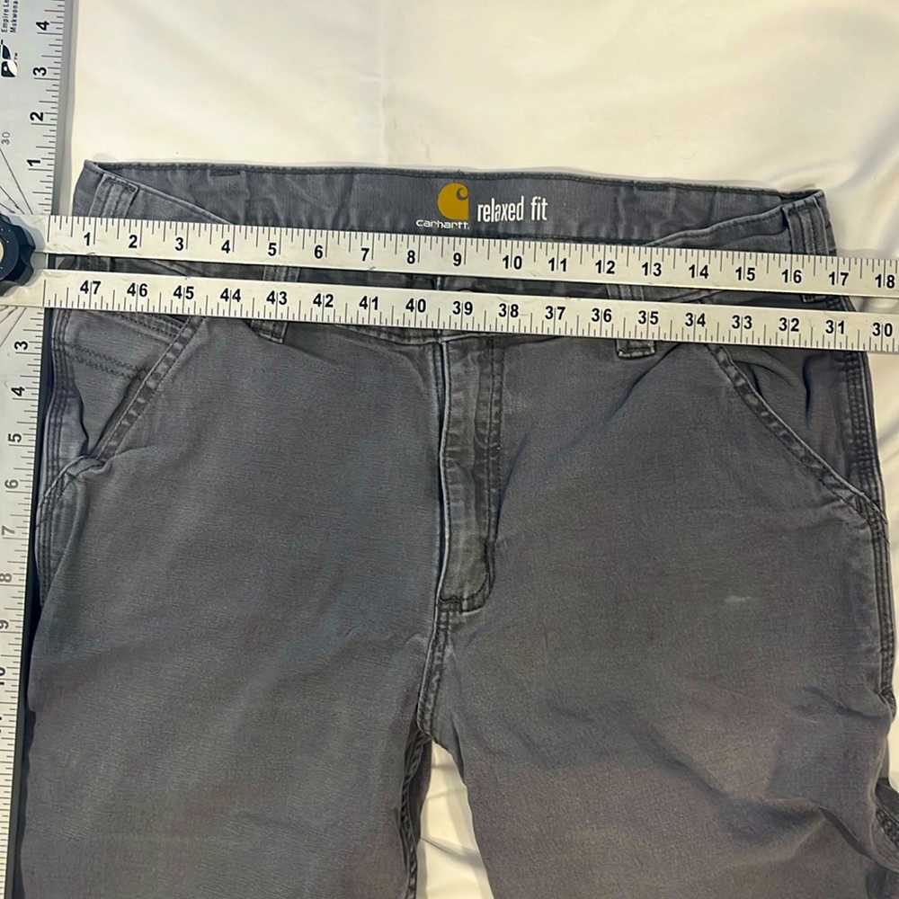 Carhartt men’s shorts, 34